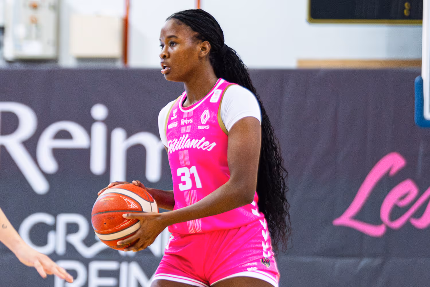 Domination intérieure signée Anya Poole