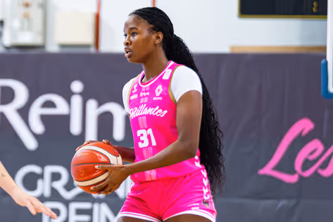 Domination intérieure signée Anya Poole