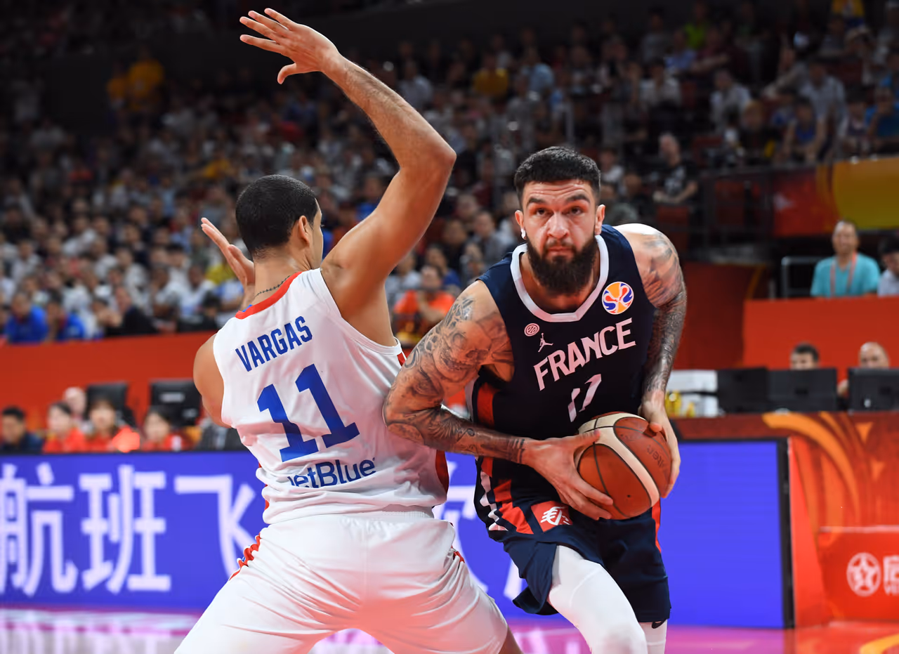 Vincent Poirier transféré et coupé