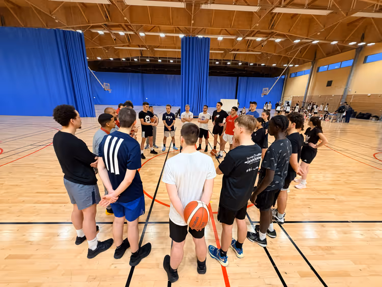 À Bourges, une promotion d’arbitres tournée vers les techniques individuelles