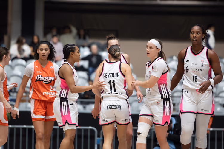 Lyon crée la surprise