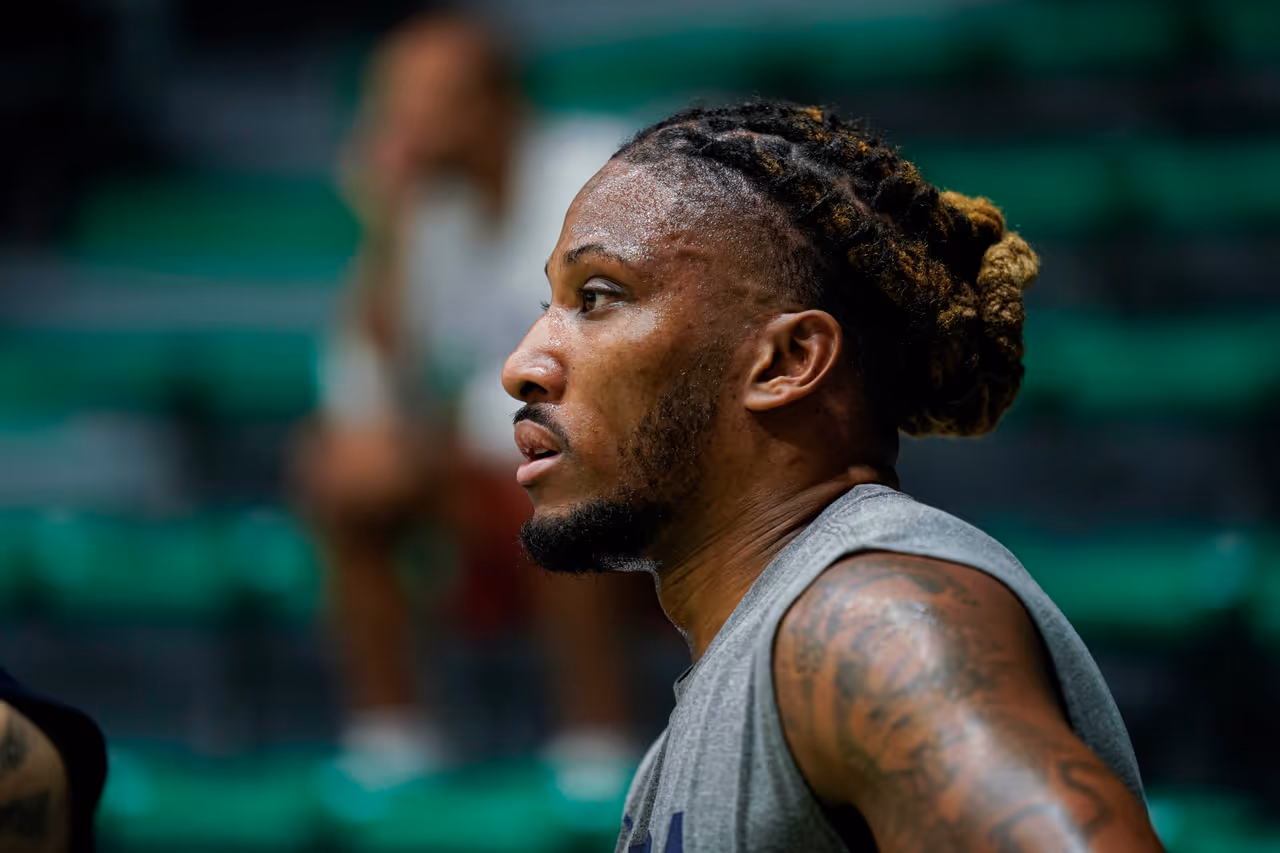 Andrew Albicy va quitter le groupe