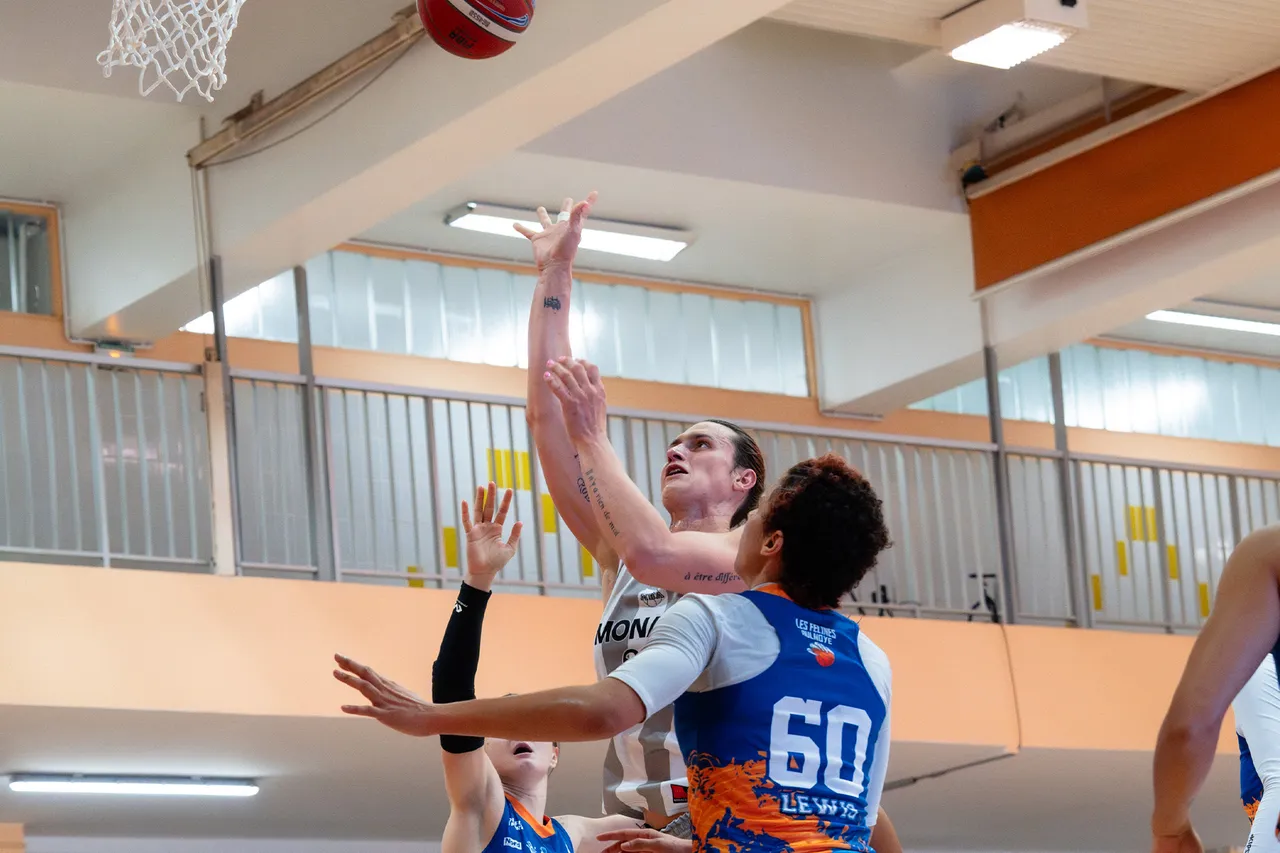 Julie Tétart continue de faire tomber les records