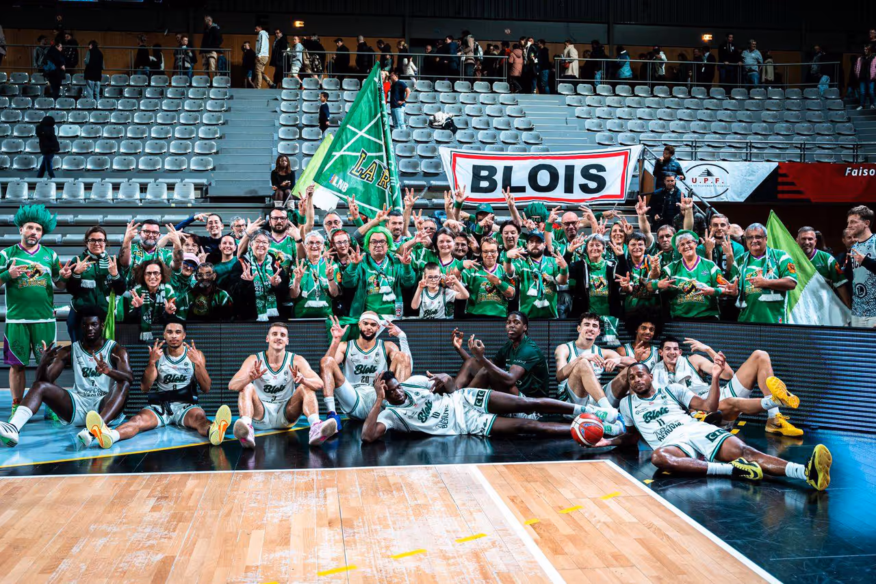 Blois tient son rang, Tours frappe fort