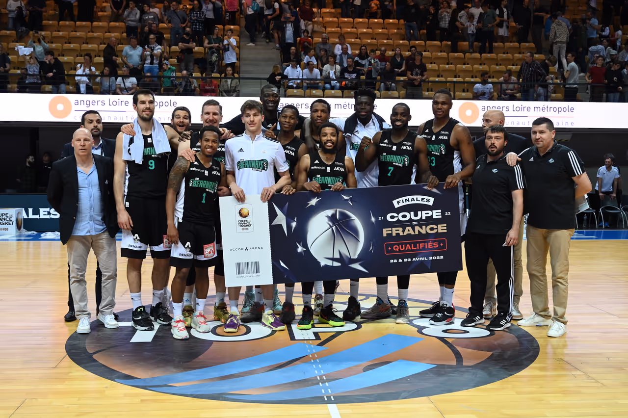 Pau de retour en finale 