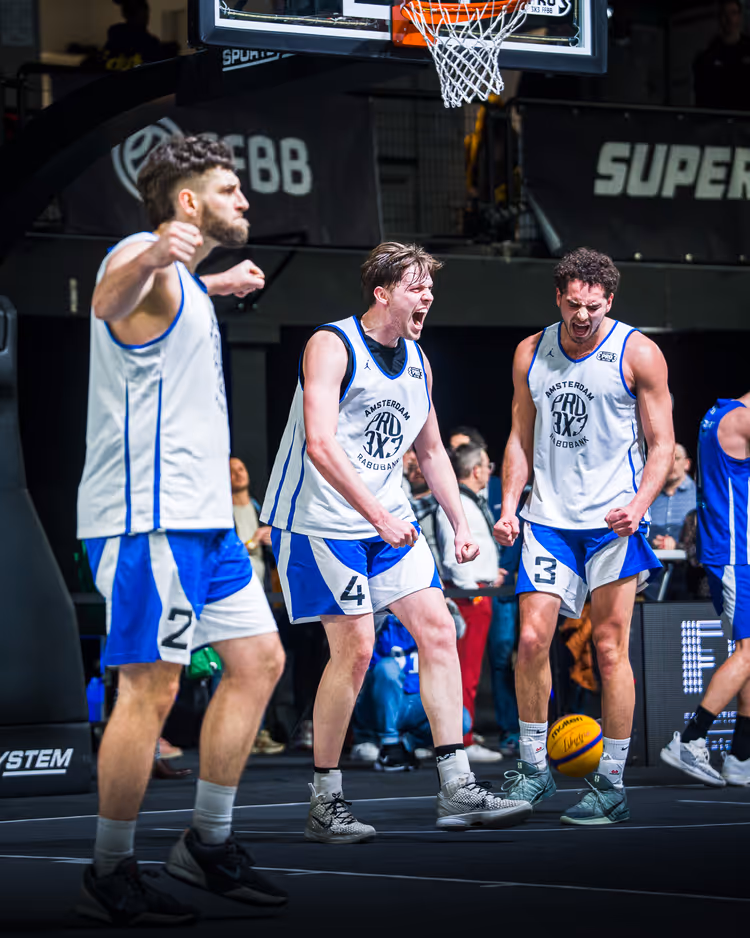 Amsterdam remporte le Stop 1  à Toulouse