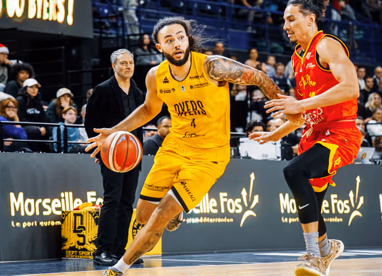 Deux leaders et Thompson MVP