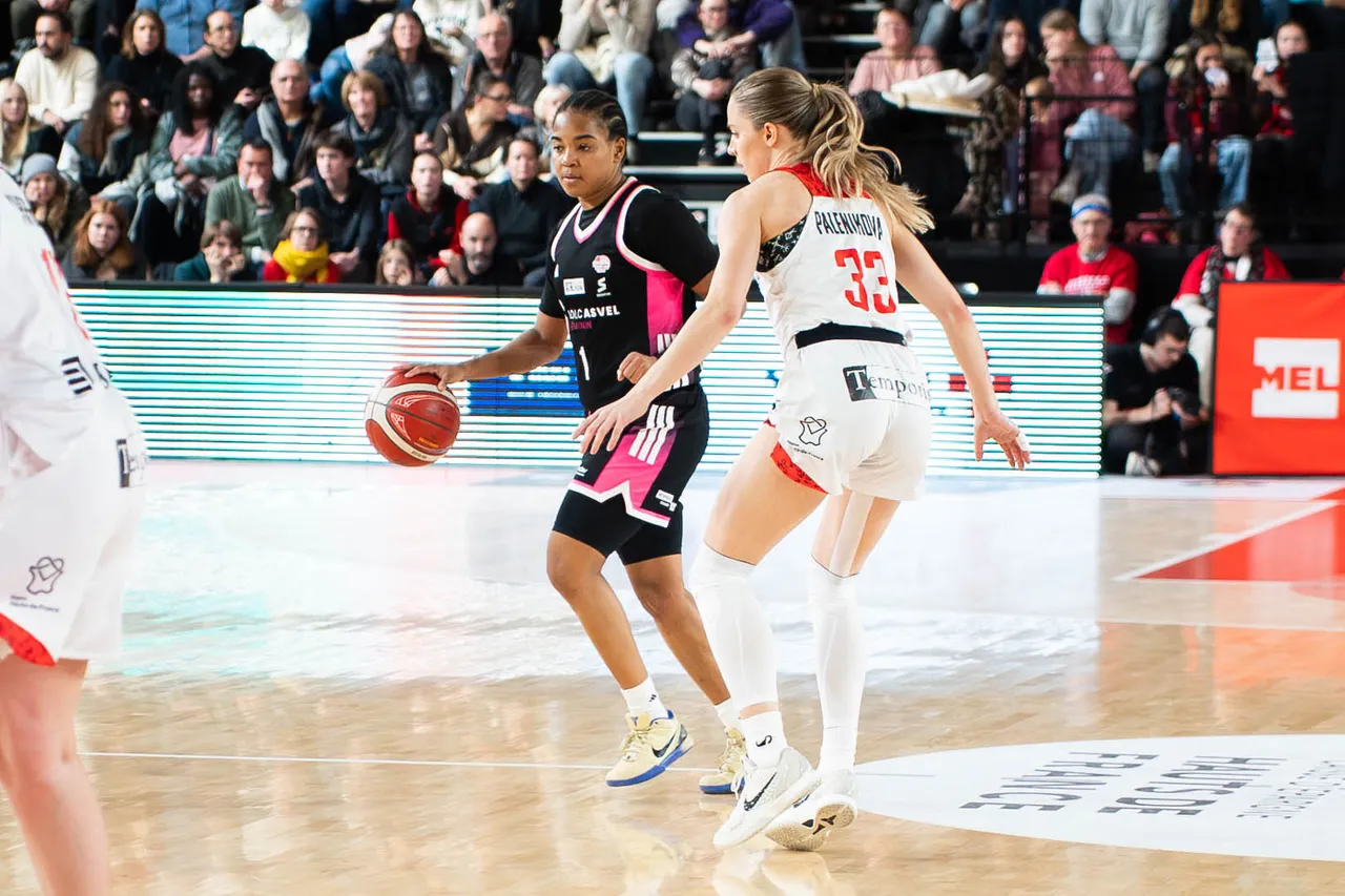 Capitaine Harris pour vous servir