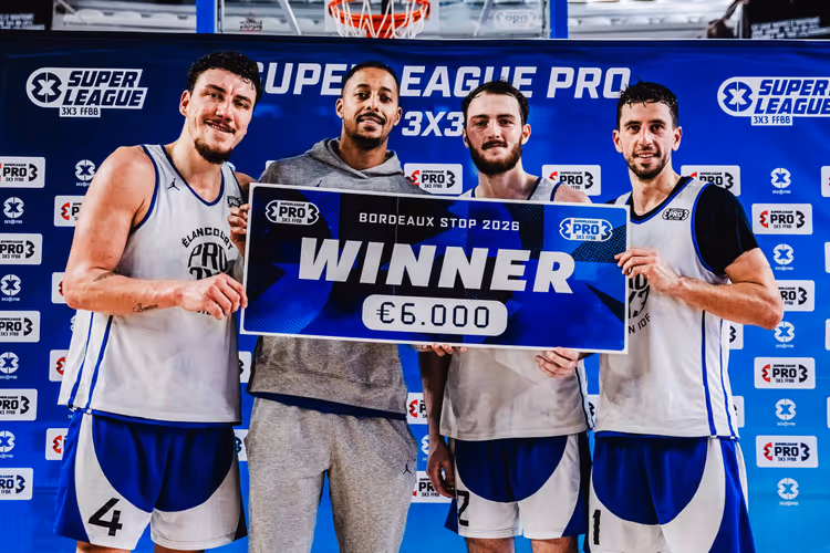 Elancourt Région IDF s’impose à Bordeaux