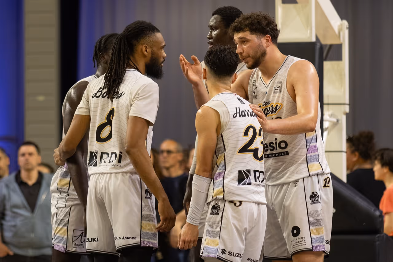 Mission réussie pour Angers et Salon-de-Provence