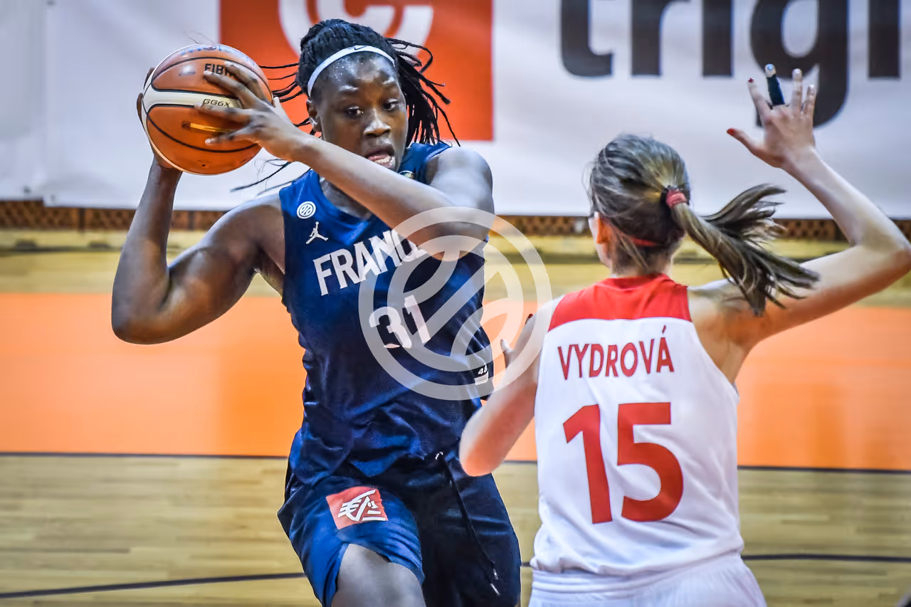 Les U19F en route pour le mondial