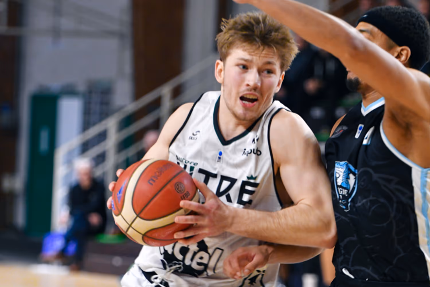 Léonardo DeBruhl s’enflamme face à Metz