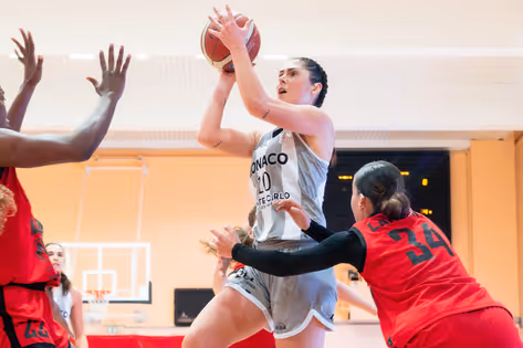 Maud Stervinou enflamme le Rocher